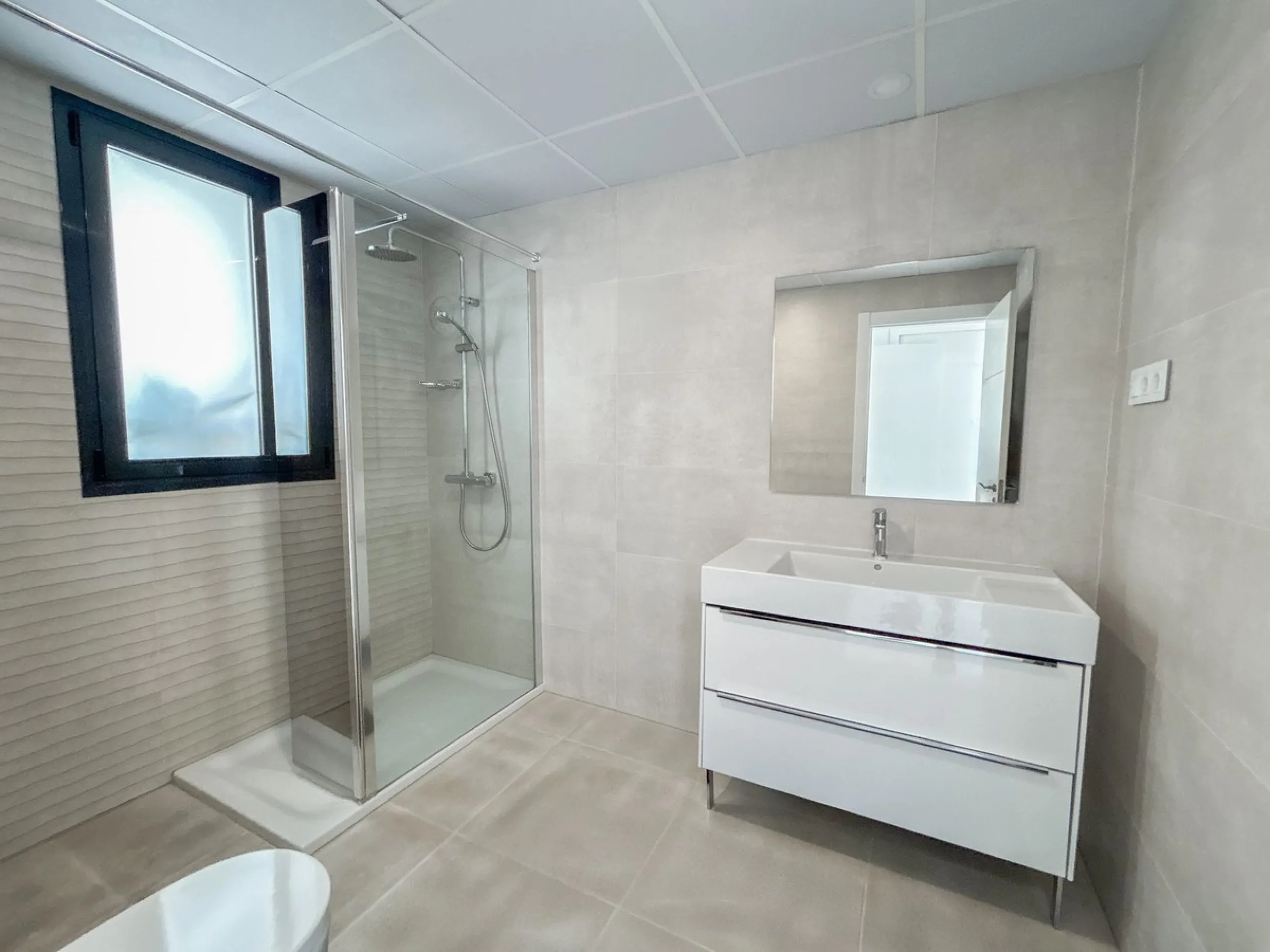 Apartment - Penthouse Duplex в продаже в Marbella, Málaga. В доме 4 спален и 3 ванных комнат. Площадь дома 139 м²