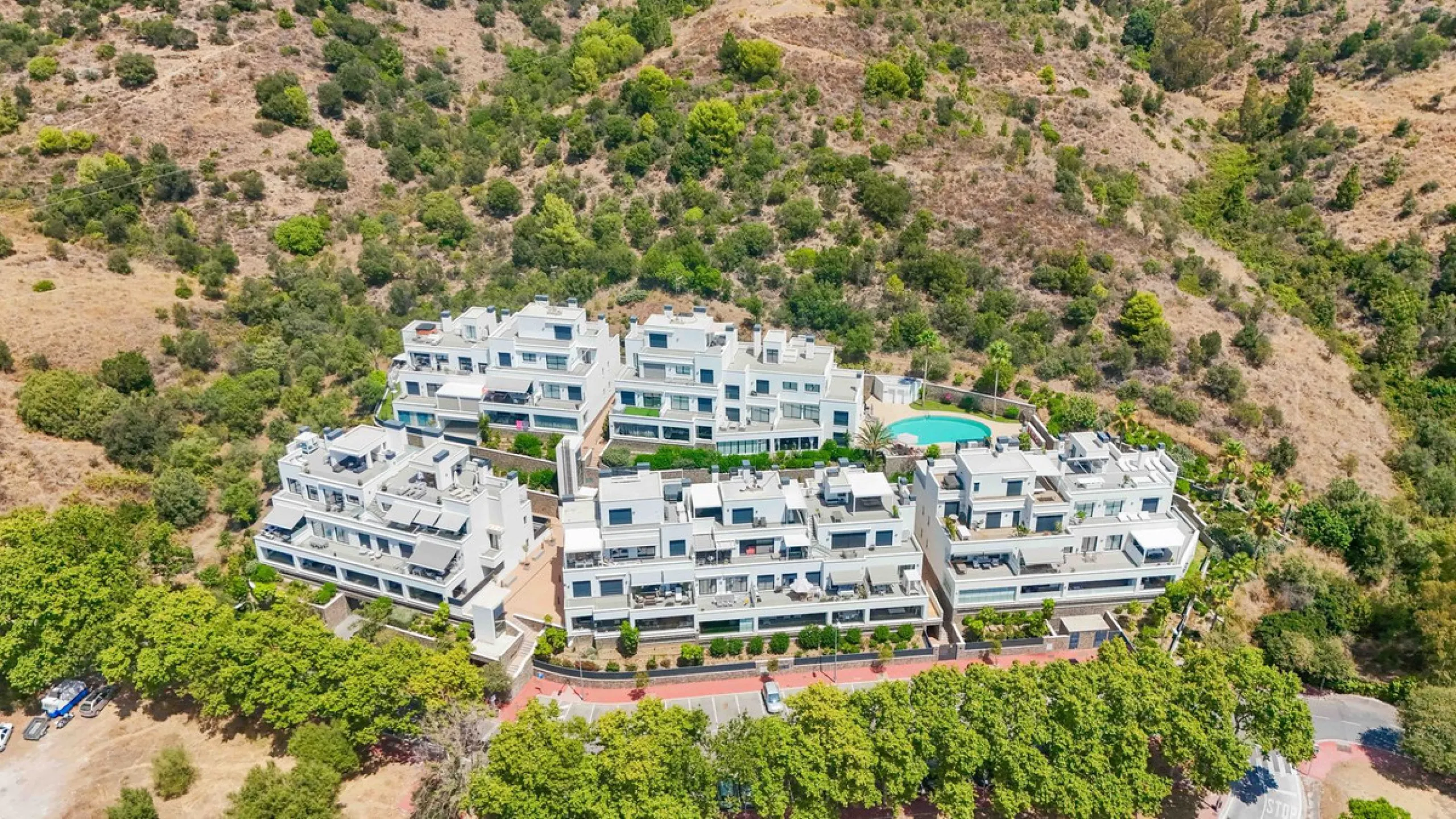 Apartment - Penthouse Duplex в продаже в Marbella, Málaga. В доме 4 спален и 3 ванных комнат. Площадь дома 139 м²