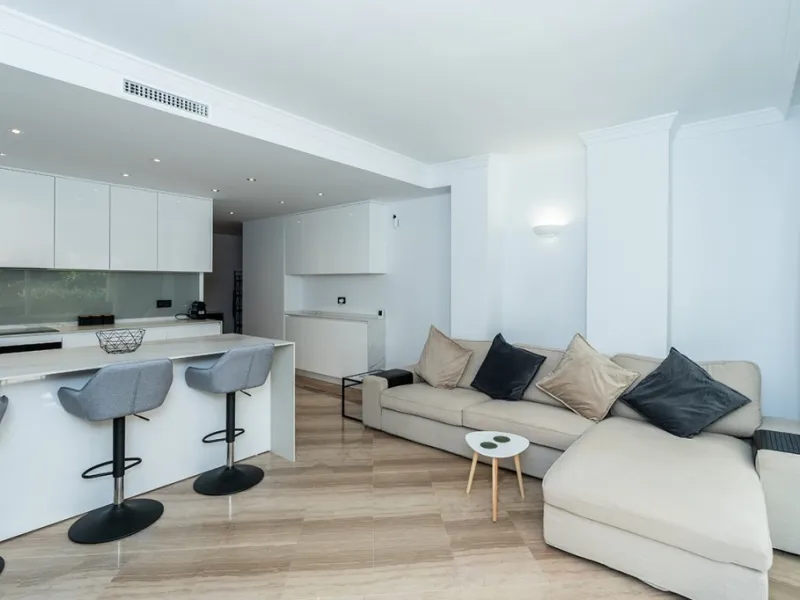 Apartment - Ground Floor Apartment в продаже в Marbella, Málaga. В доме 3 спален и 2 ванных комнат. Площадь дома 155 м²