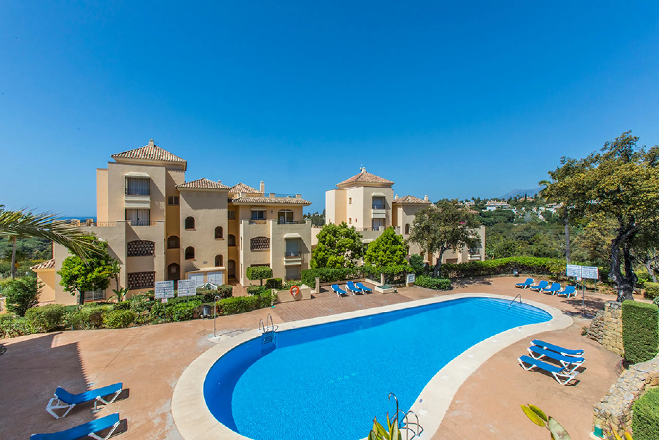 Apartment - Ground Floor Apartment в продаже в Marbella, Málaga. В доме 3 спален и 2 ванных комнат. Площадь дома 155 м²