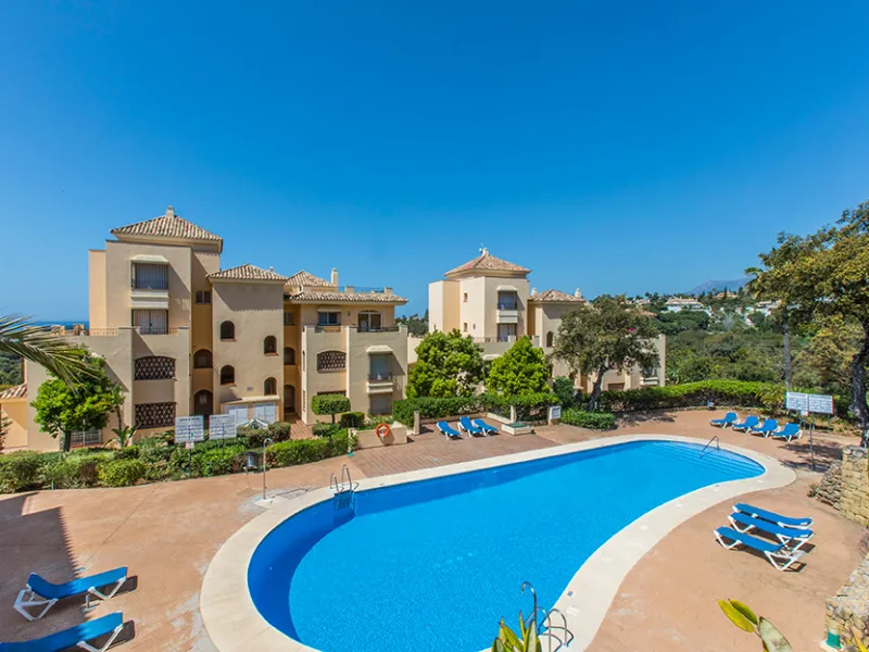 Apartment - Ground Floor Apartment в продаже в Marbella, Málaga. В доме 3 спален и 2 ванных комнат. Площадь дома 155 м²