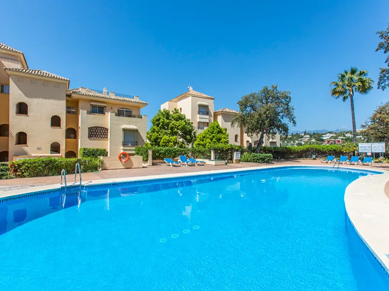 Apartment - Ground Floor Apartment в продаже в Marbella, Málaga. В доме 3 спален и 2 ванных комнат. Площадь дома 155 м²