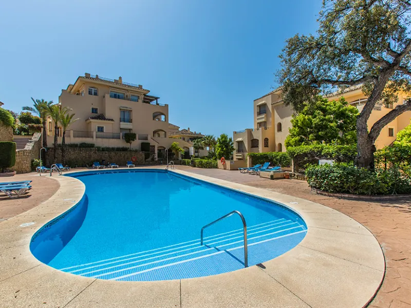 Apartment - Ground Floor Apartment в продаже в Marbella, Málaga. В доме 3 спален и 2 ванных комнат. Площадь дома 155 м²