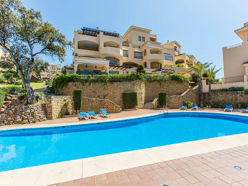 Apartment - Ground Floor Apartment в продаже в Marbella, Málaga. В доме 3 спален и 2 ванных комнат. Площадь дома 155 м²