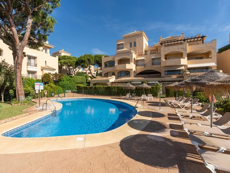 Apartment - Ground Floor Apartment в продаже в Marbella, Málaga. В доме 3 спален и 2 ванных комнат. Площадь дома 155 м²