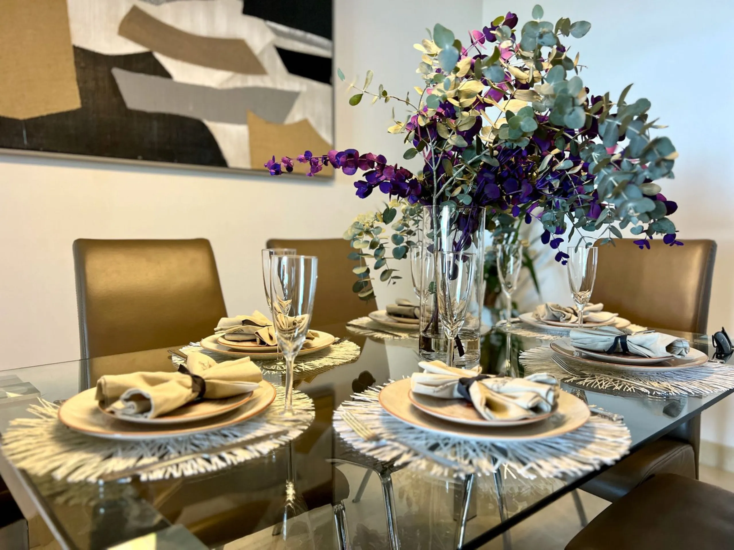 Apartment - Middle Floor Apartment в продаже в Benahavís, Málaga. В доме 3 спален и 3 ванных комнат. Площадь дома 160 м²