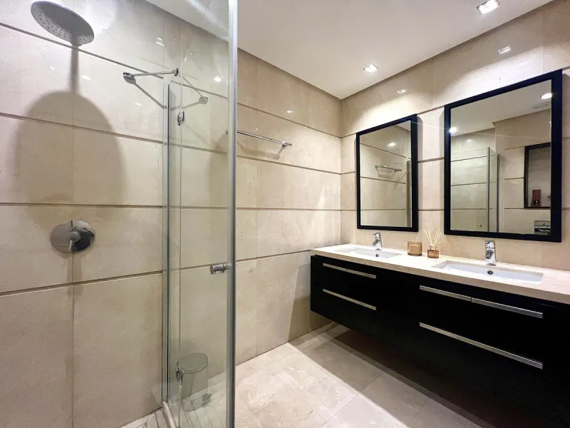 Apartment - Middle Floor Apartment в продаже в Benahavís, Málaga. В доме 3 спален и 3 ванных комнат. Площадь дома 160 м²