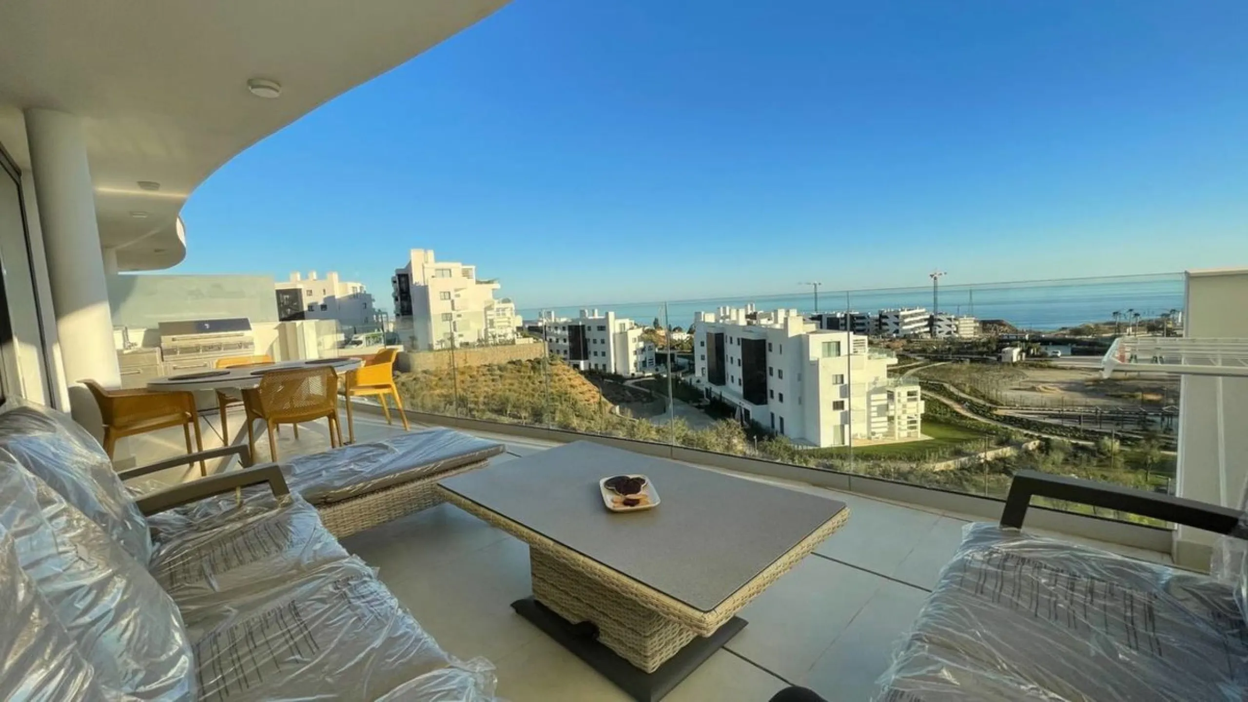 Exclusive 2-Bedroom Apartment in Higuerón West – Available for Sale