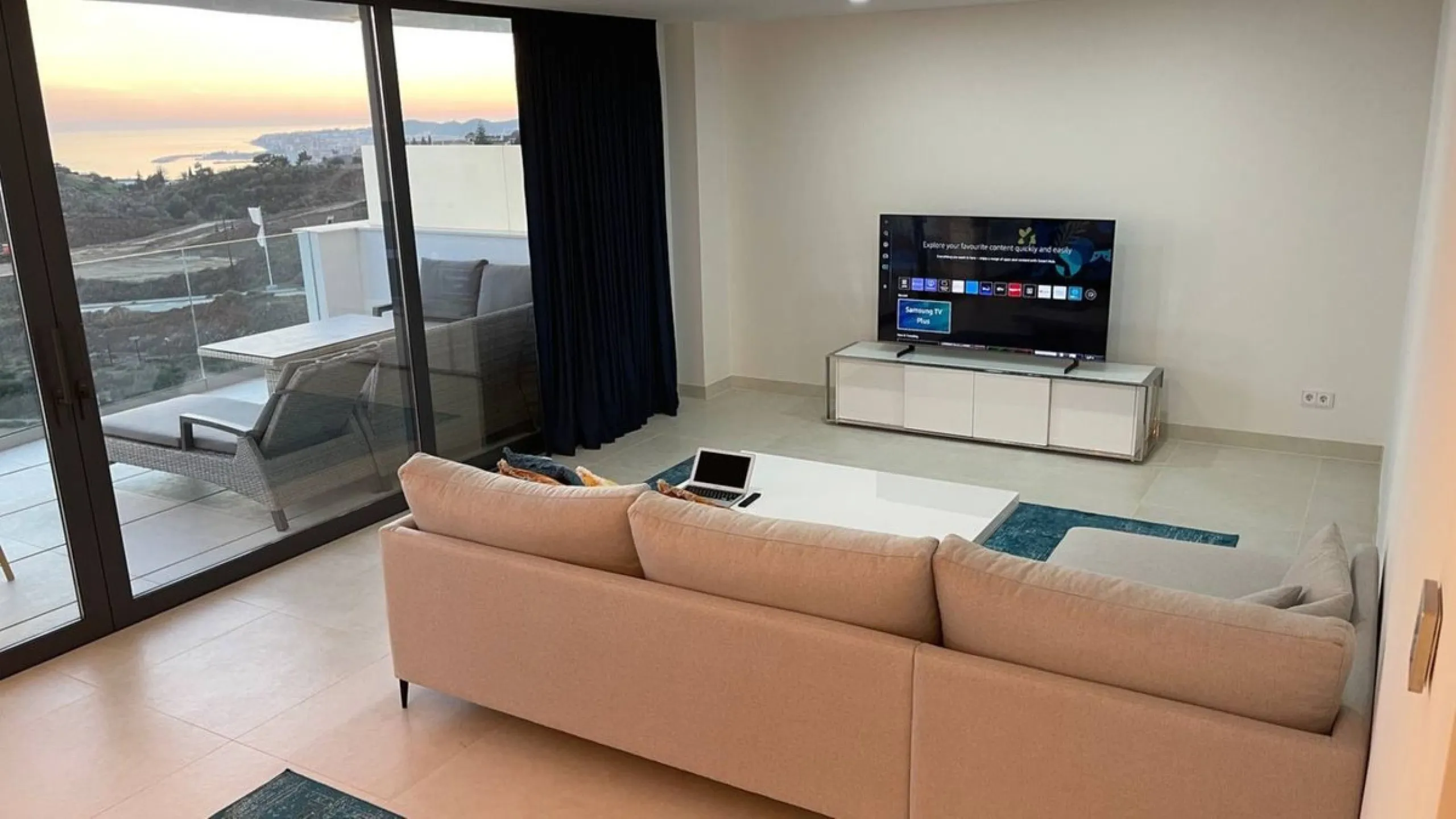 Exclusive 2-Bedroom Apartment in Higuerón West – Available for Sale