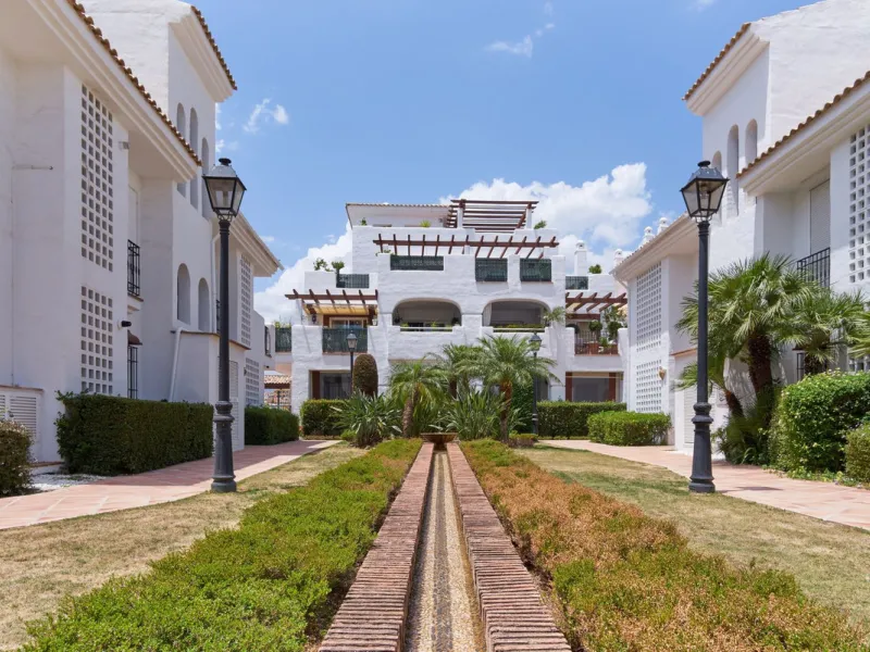 Luxury apartment with 3 bedrooms in San Pedro de Alcántara