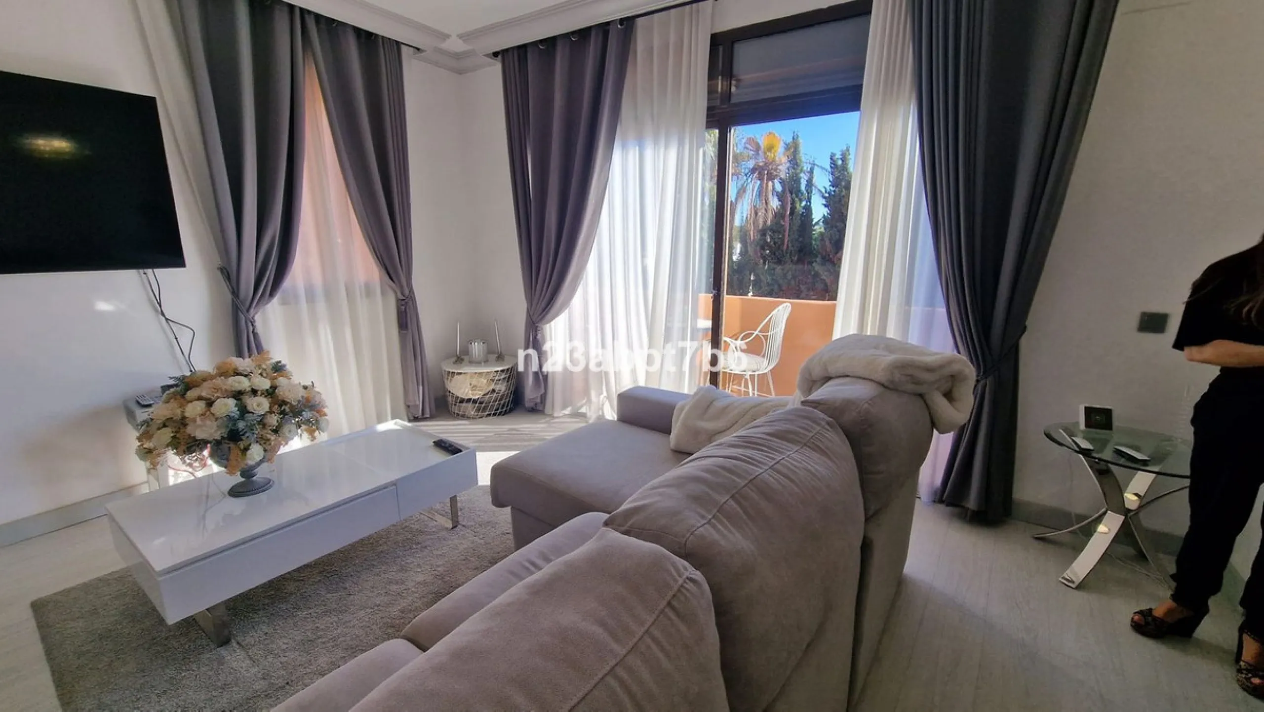 Apartment - Penthouse Duplex в продаже в El Paraiso, Málaga. В доме 3 спален и 3 ванных комнат. Площадь дома 235 м²