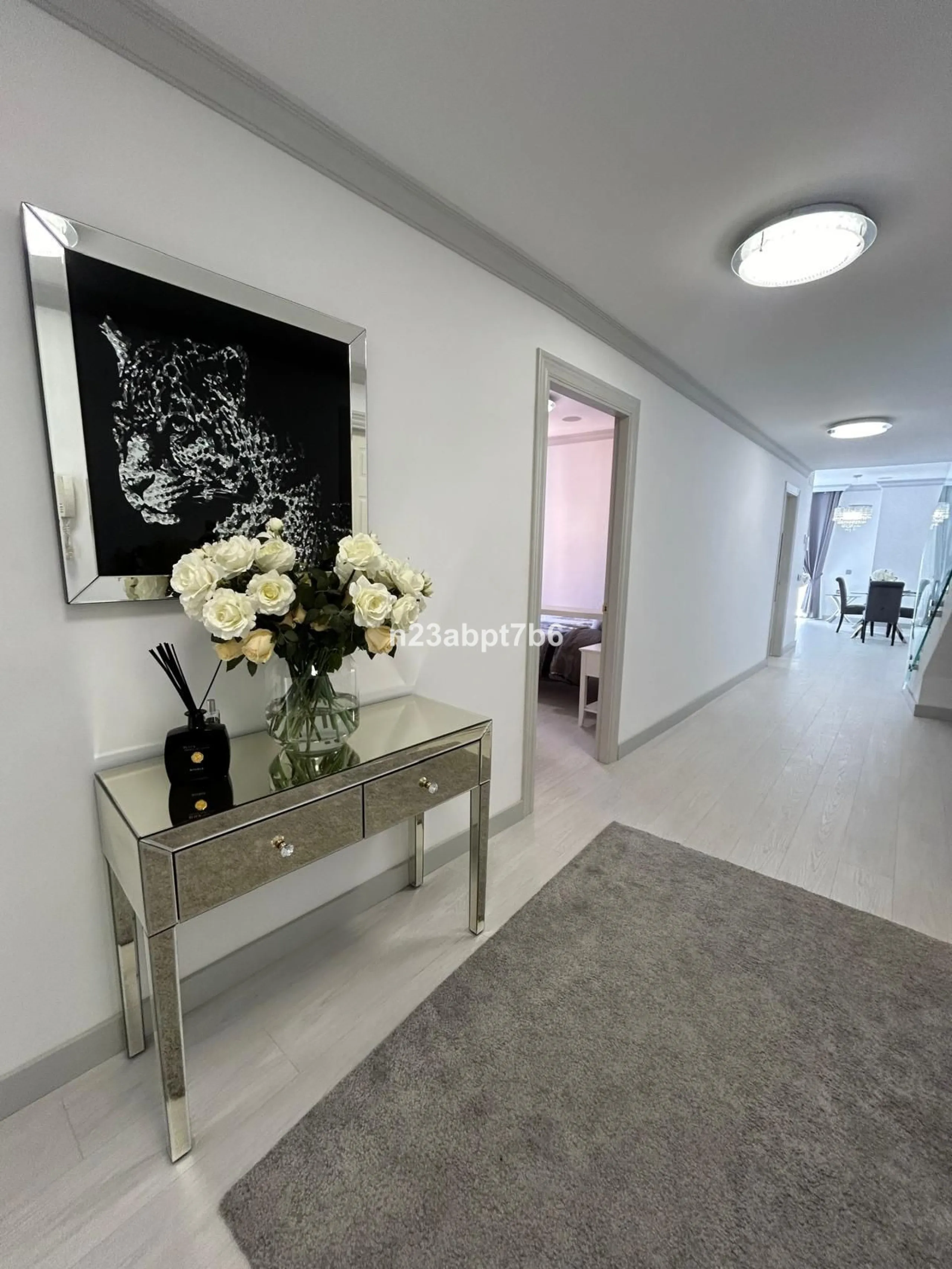Apartment - Penthouse Duplex в продаже в El Paraiso, Málaga. В доме 3 спален и 3 ванных комнат. Площадь дома 235 м²