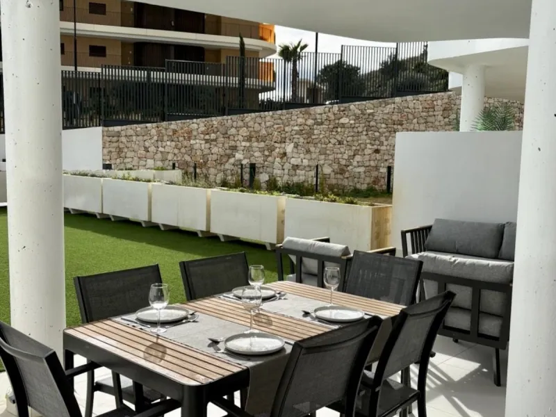 Brand new apartment in El Higueron.