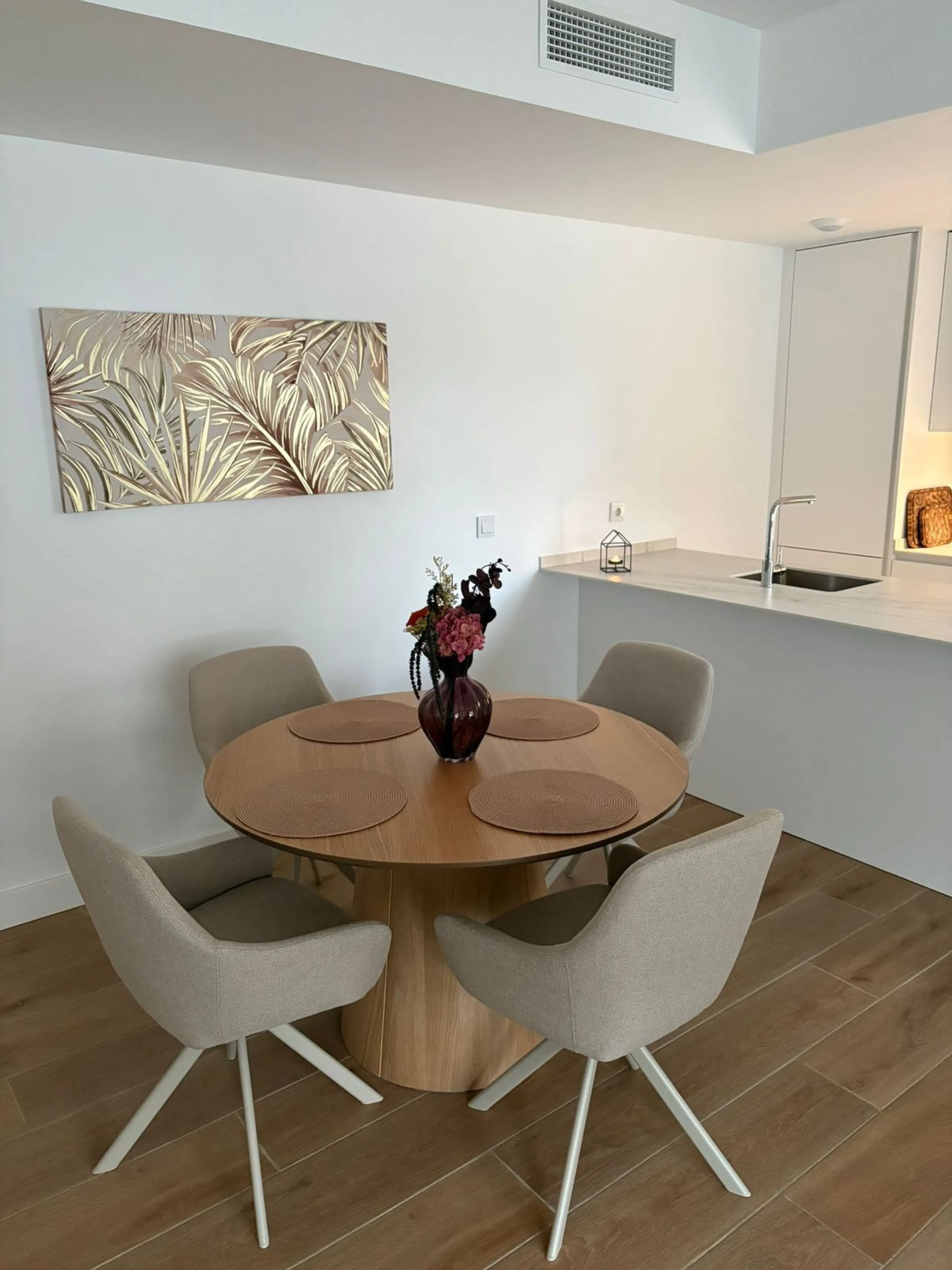 Brand new apartment in El Higueron.