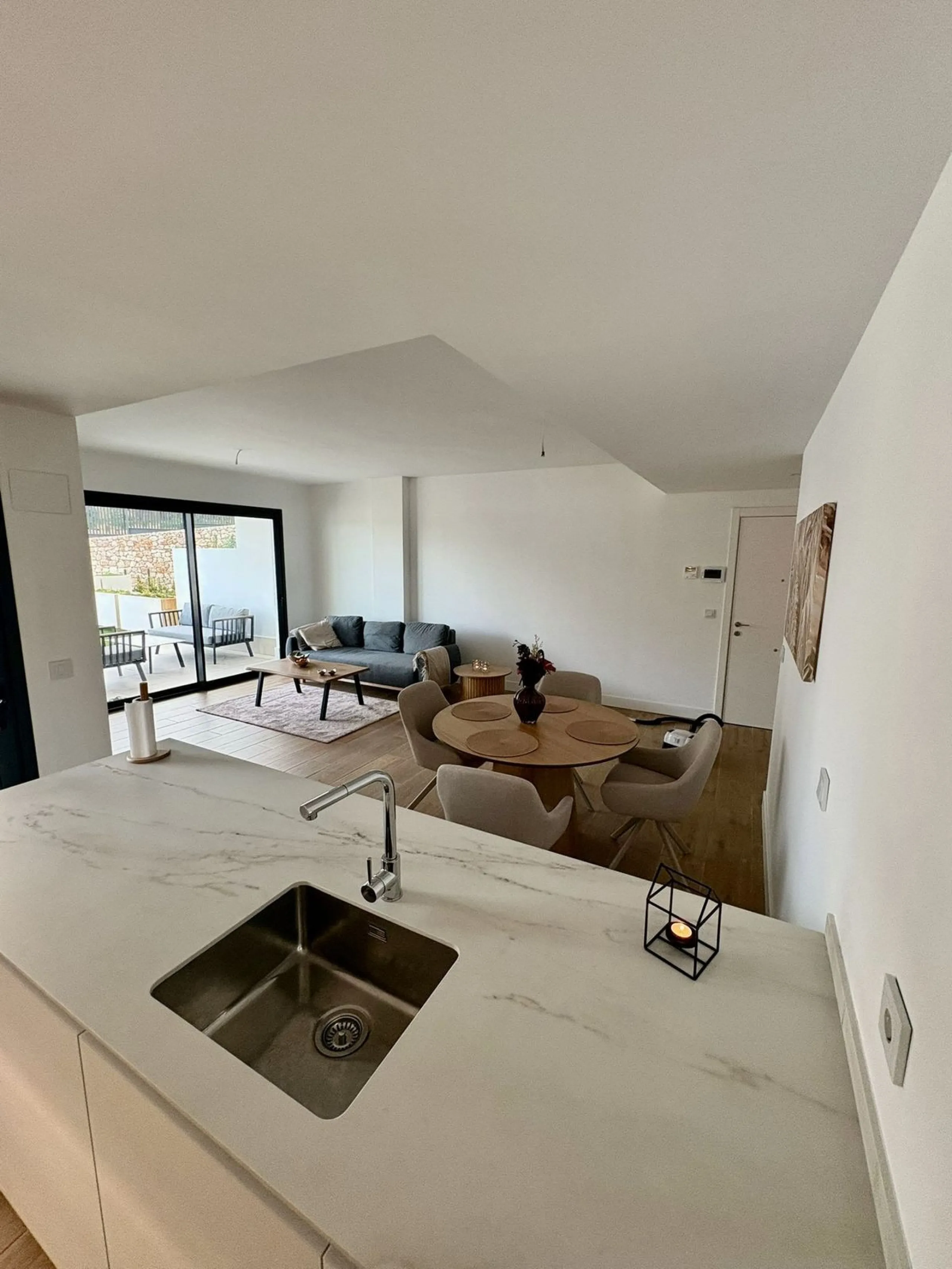 Brand new apartment in El Higueron.