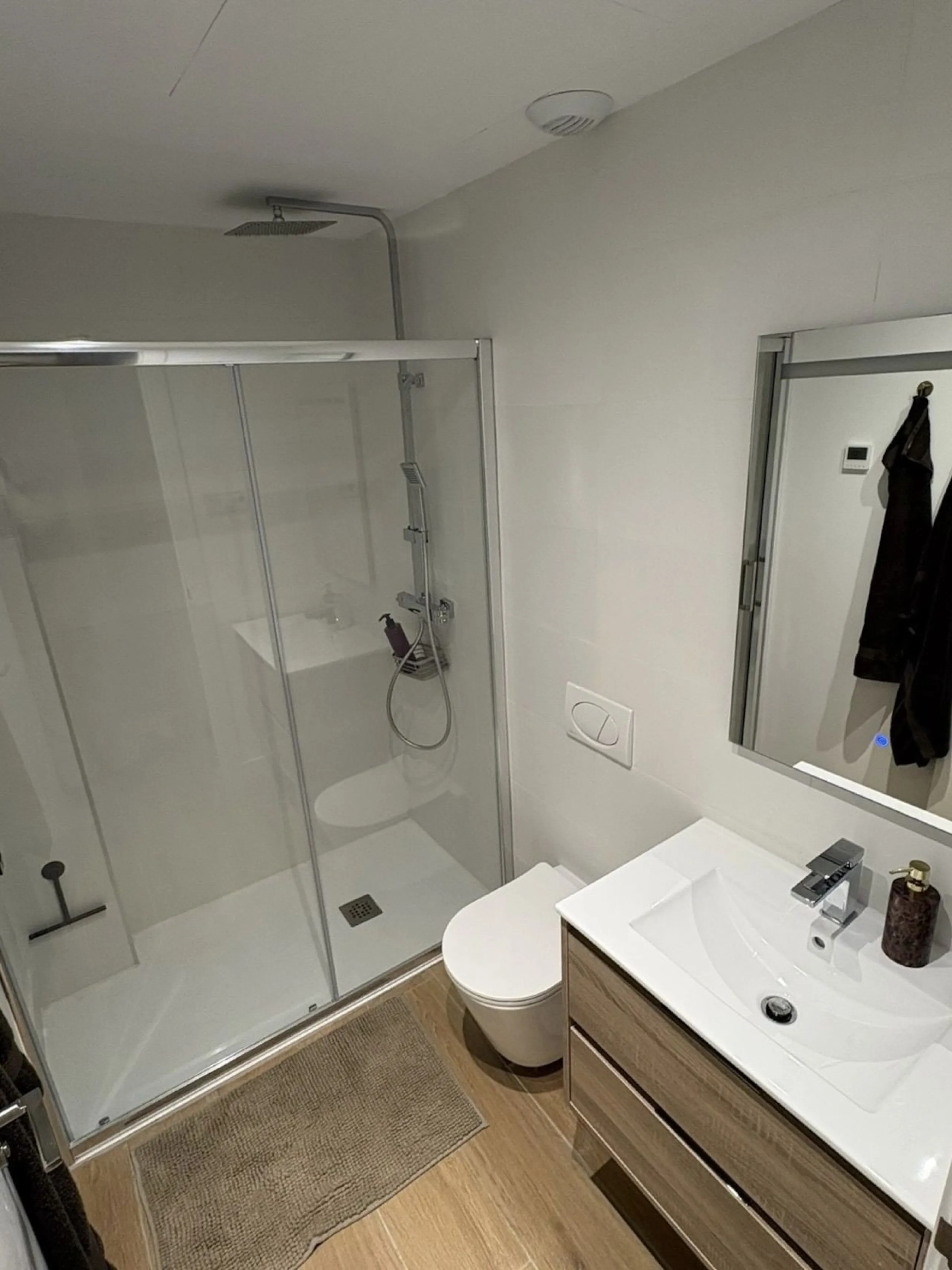 Brand new apartment in El Higueron.