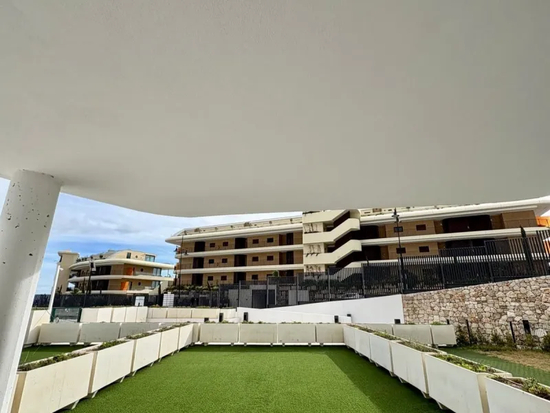 Brand new apartment in El Higueron.