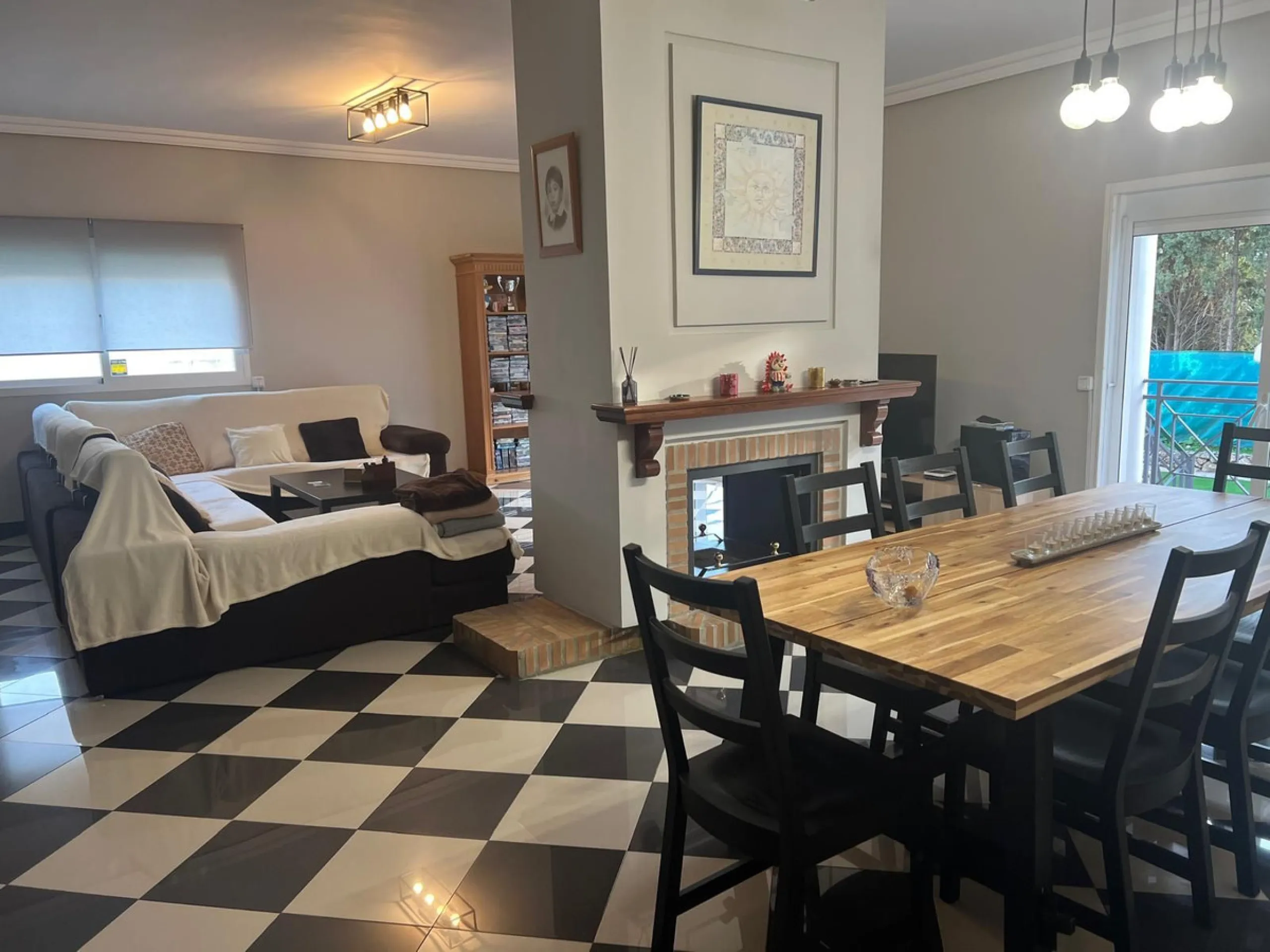 House - Detached Villa в продаже в Marbella, Málaga. В доме 5 спален и 3 ванных комнат. Площадь дома 430 м²
