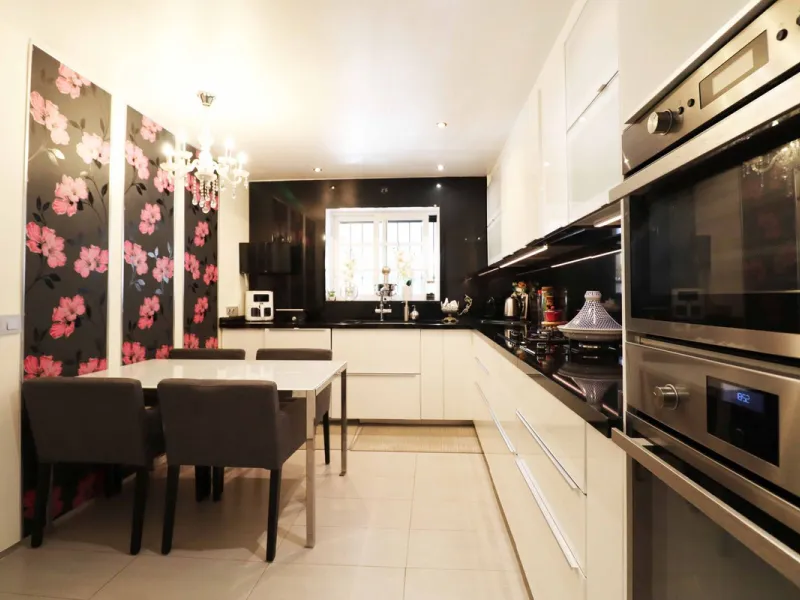 TOWNHOUSE FOR SALE IN ATALAYA | ESTEPONA