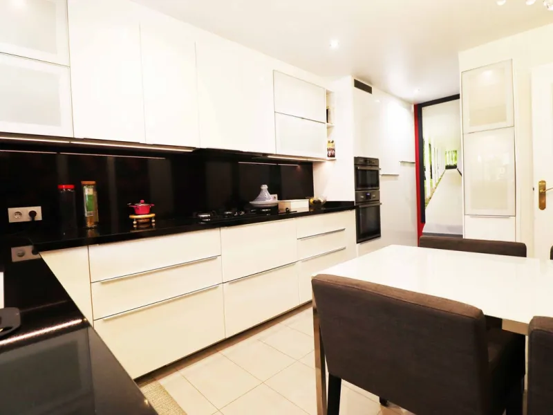TOWNHOUSE FOR SALE IN ATALAYA | ESTEPONA
