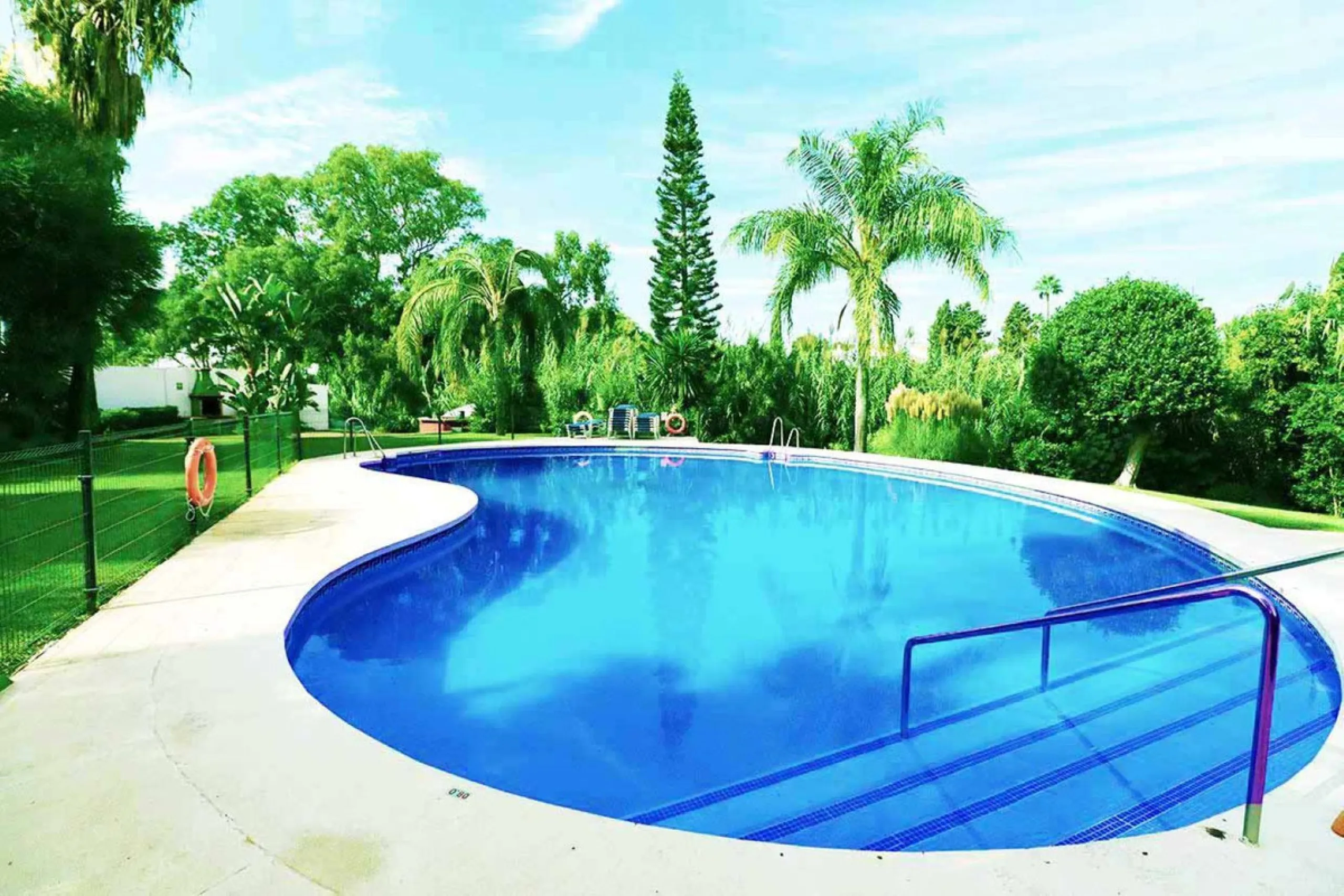 TOWNHOUSE FOR SALE IN ATALAYA | ESTEPONA