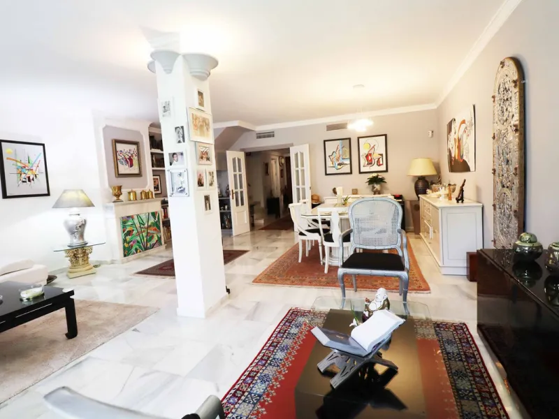 TOWNHOUSE FOR SALE IN ATALAYA | ESTEPONA