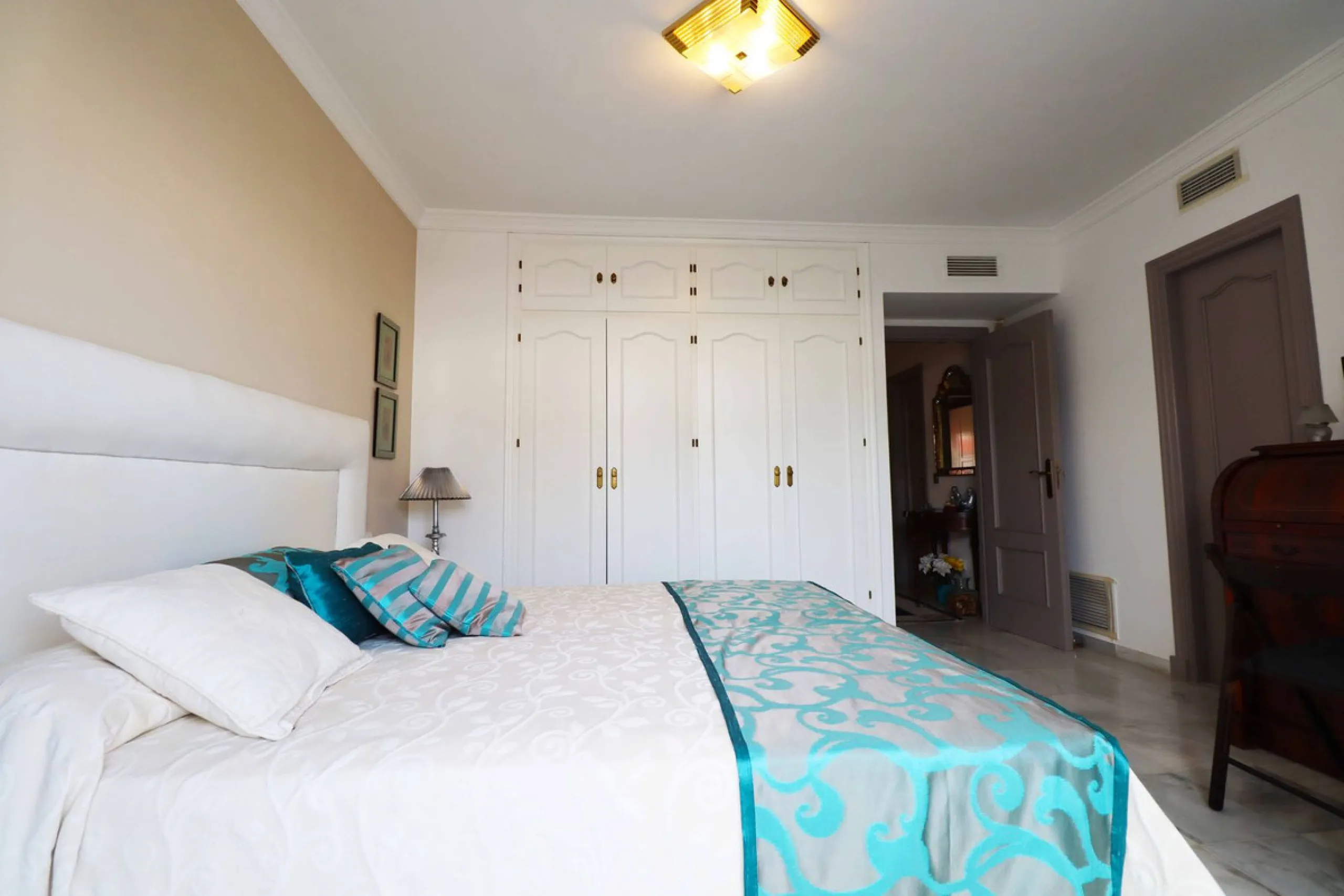 TOWNHOUSE FOR SALE IN ATALAYA | ESTEPONA
