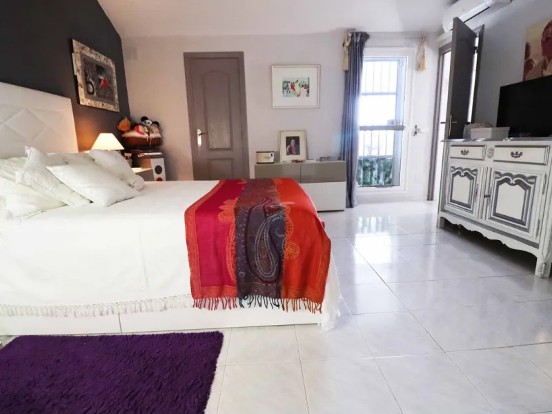 TOWNHOUSE FOR SALE IN ATALAYA | ESTEPONA