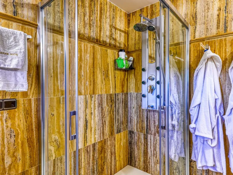 House - Finca - Cortijo в продаже в Alhaurín de la Torre, Málaga. В доме 8 спален и 6 ванных комнат. Площадь дома 659 м². Площадь участка 4613 м²