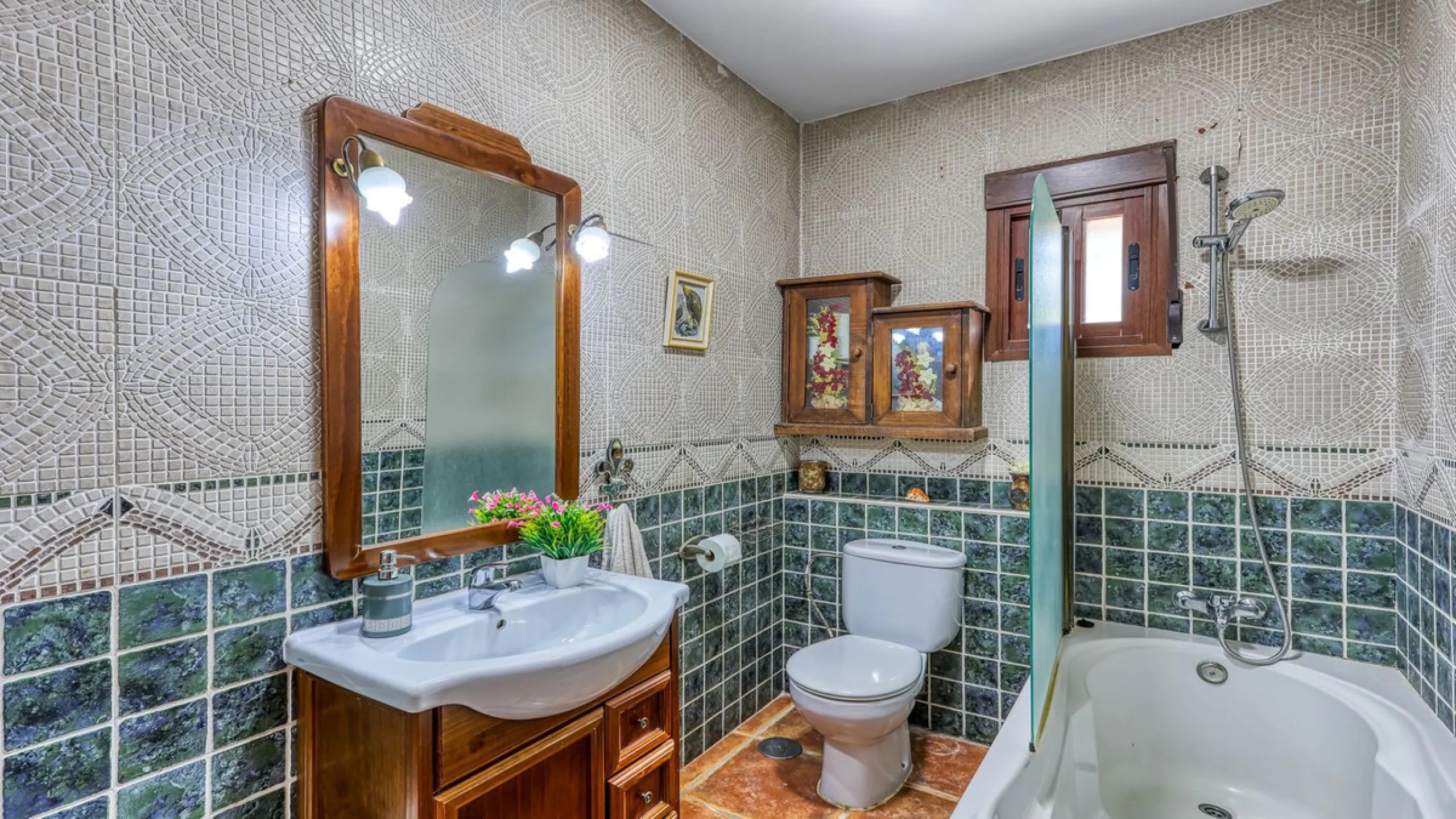 House - Finca - Cortijo в продаже в Alhaurín de la Torre, Málaga. В доме 8 спален и 6 ванных комнат. Площадь дома 659 м². Площадь участка 4613 м²