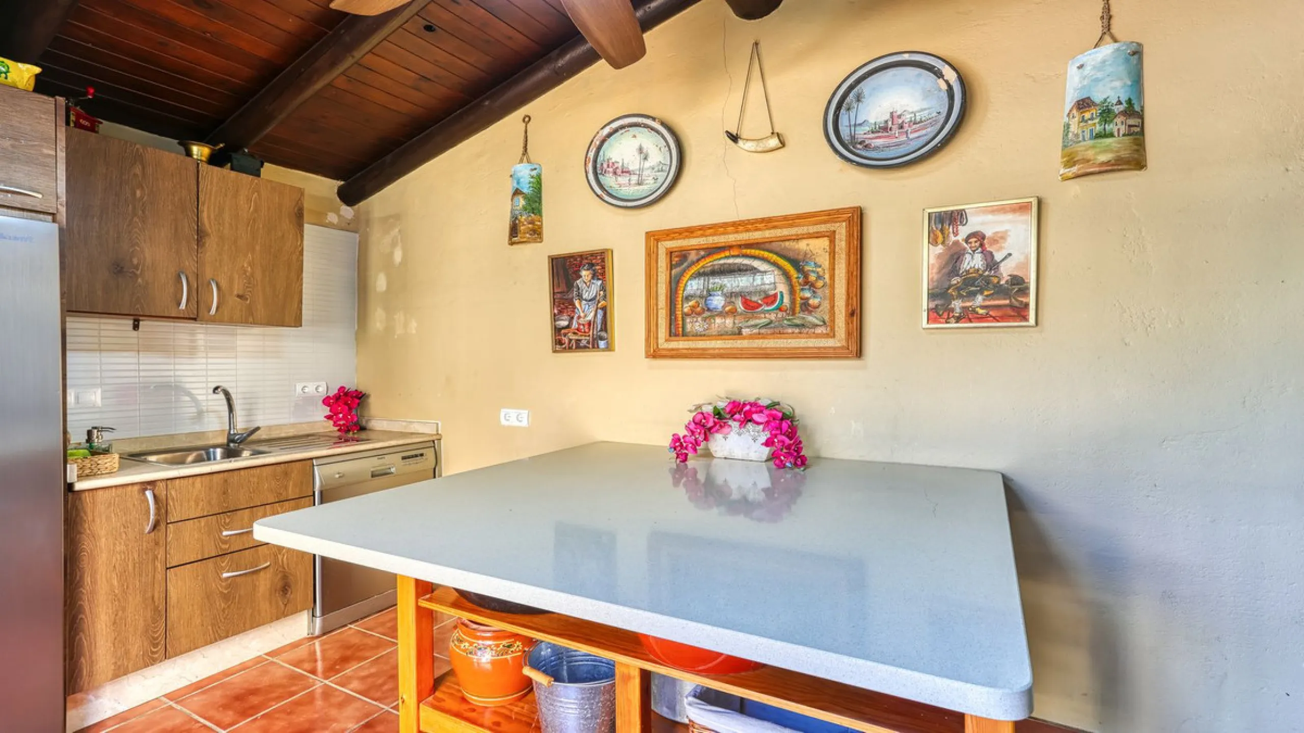 House - Finca - Cortijo в продаже в Alhaurín de la Torre, Málaga. В доме 8 спален и 6 ванных комнат. Площадь дома 659 м². Площадь участка 4613 м²