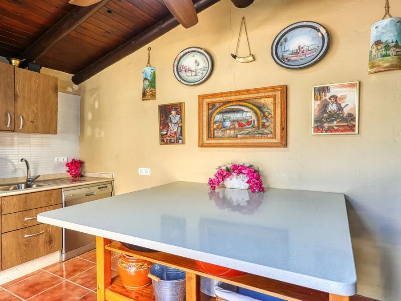 House - Finca - Cortijo в продаже в Alhaurín de la Torre, Málaga. В доме 8 спален и 6 ванных комнат. Площадь дома 659 м². Площадь участка 4613 м²