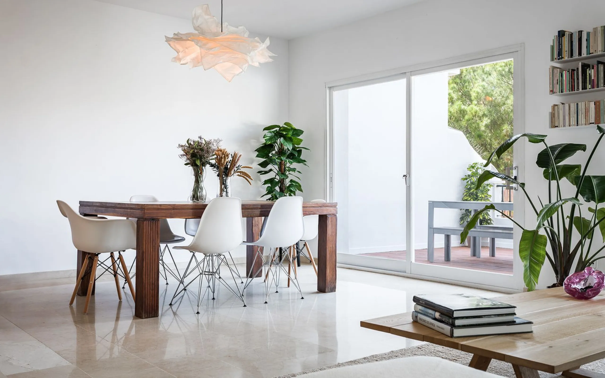 House - Townhouse в продаже в Benahavís, Málaga. В доме 4 спален и 4 ванных комнат. Площадь дома 283 м²