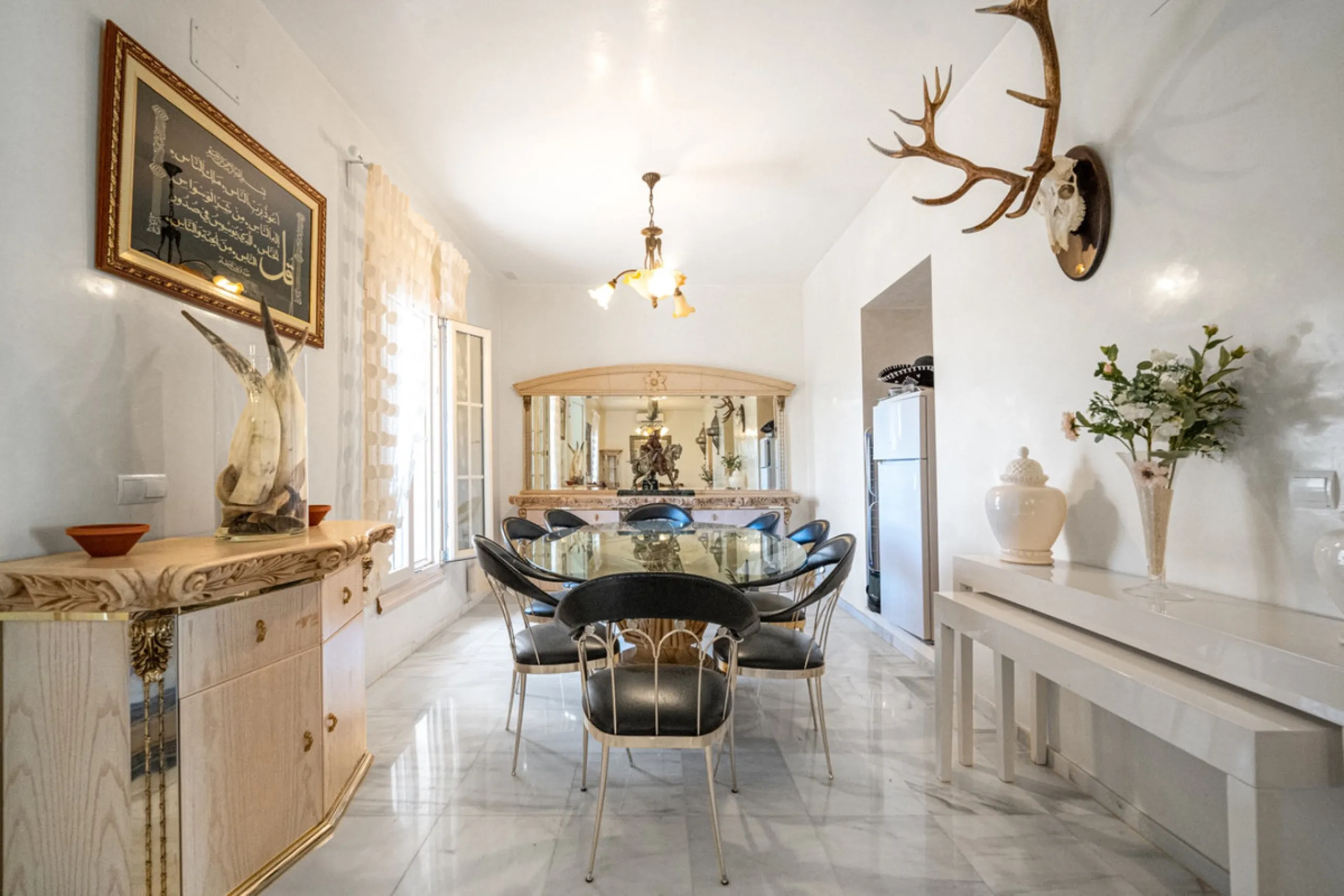 House - Finca - Cortijo в продаже в Pizarra, Málaga. В доме 4 спален и 3 ванных комнат. Площадь дома 589 м². Площадь участка 136151 м²