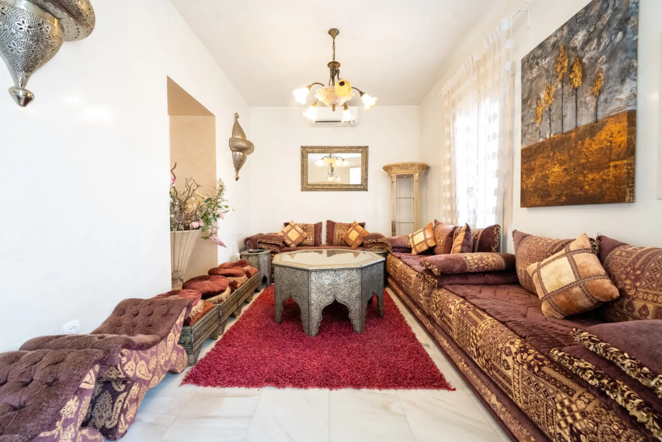 House - Finca - Cortijo в продаже в Pizarra, Málaga. В доме 4 спален и 3 ванных комнат. Площадь дома 589 м². Площадь участка 136151 м²