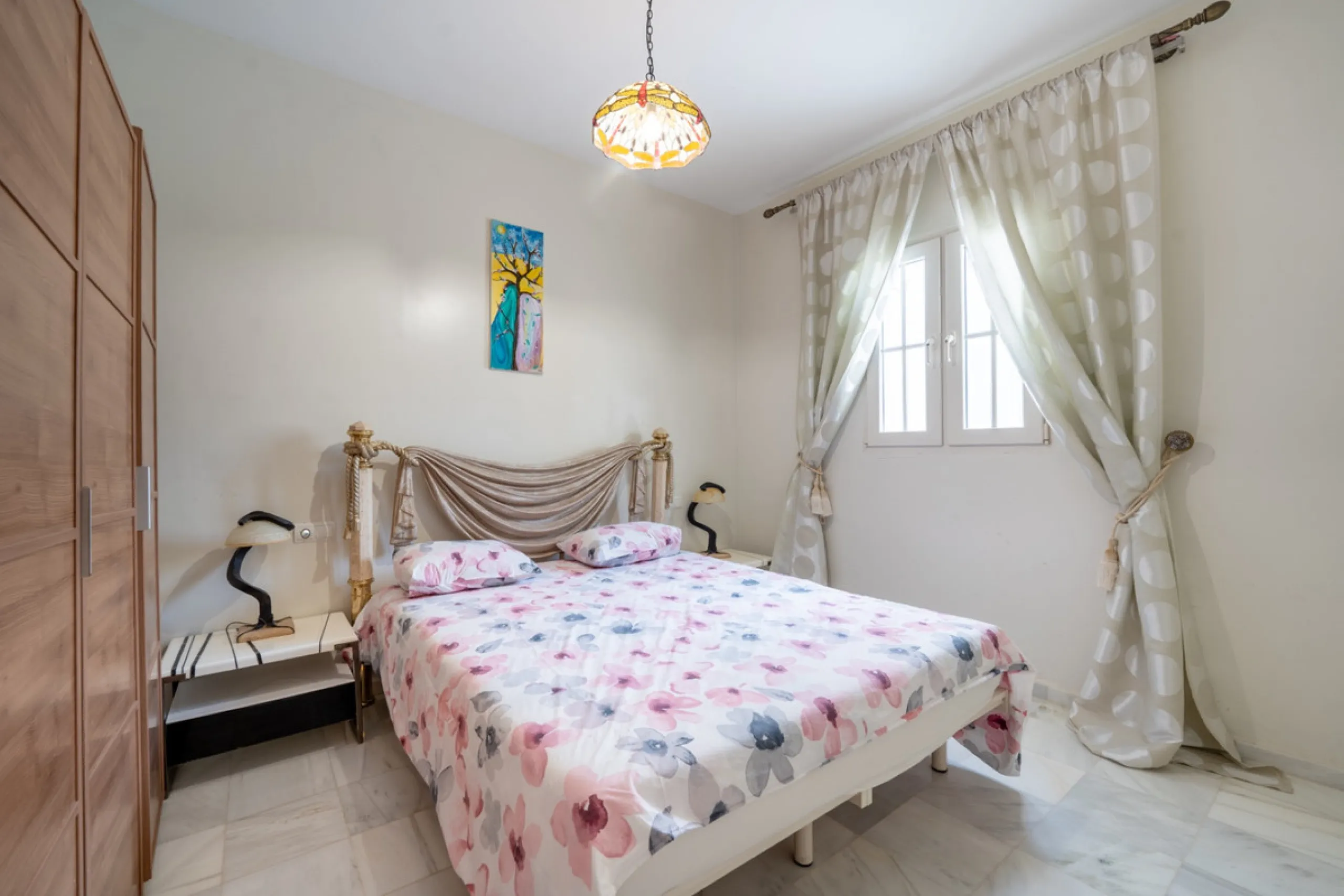 House - Finca - Cortijo в продаже в Pizarra, Málaga. В доме 4 спален и 3 ванных комнат. Площадь дома 589 м². Площадь участка 136151 м²