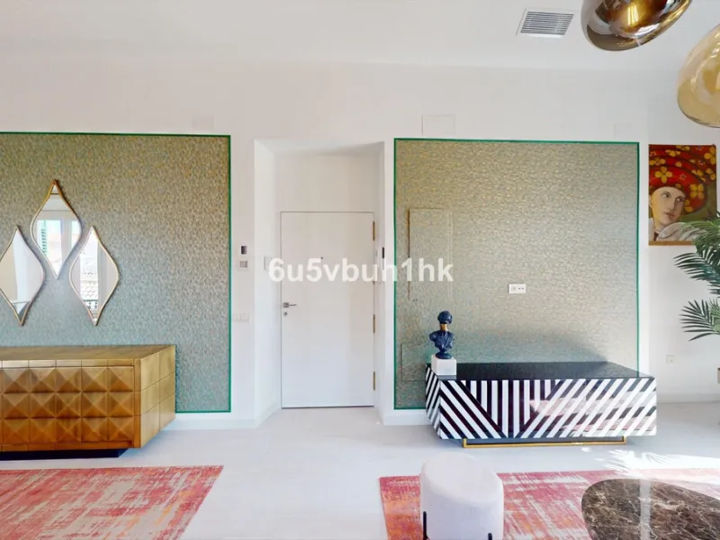 Discover sophisticated city living in this fully renovated penthouse, located in the very heart of Málaga's historic centre. Designed for those who appreciate refined aesthetics, comfort, and tranquillity, this home offers a private retreat in one of the 