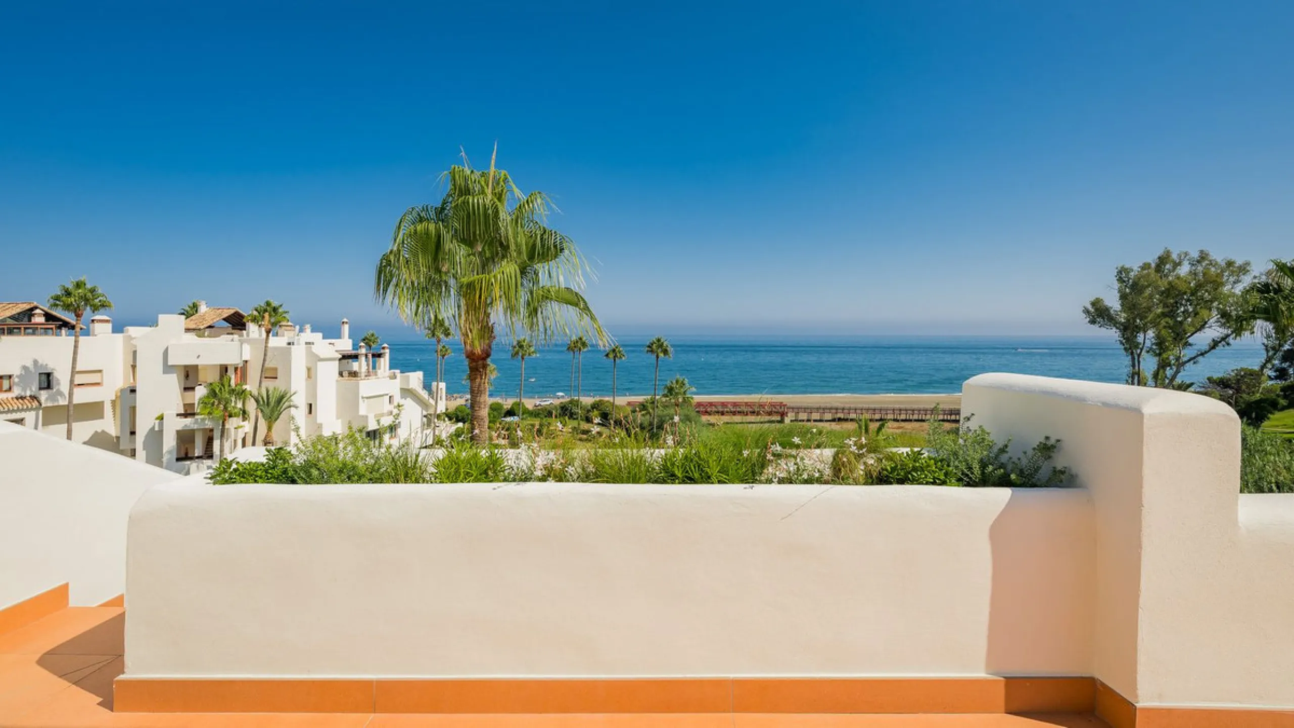 Stunning Beachfront Penthouse located on the New Golden Mile, Estepona