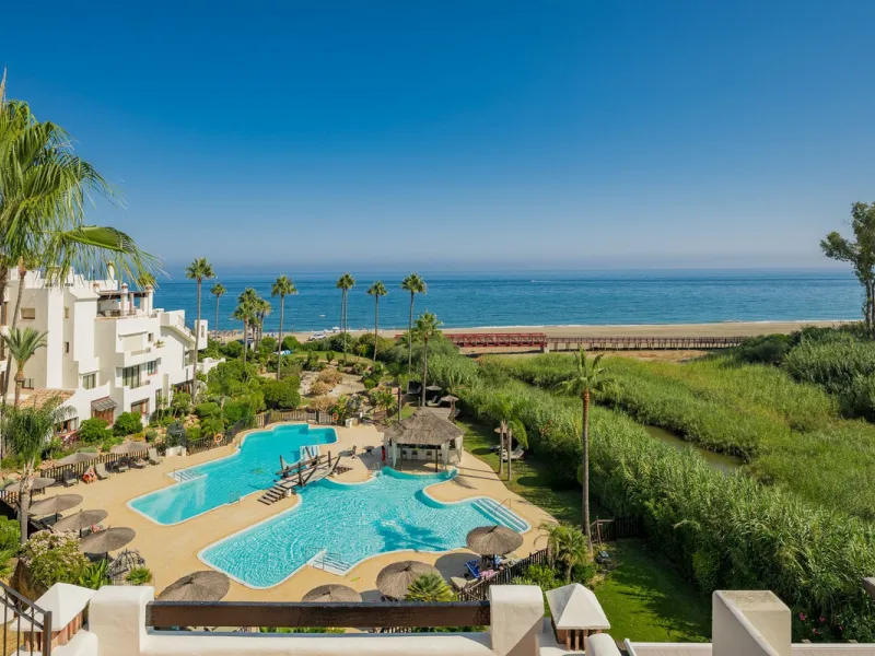 Stunning Beachfront Penthouse located on the New Golden Mile, Estepona