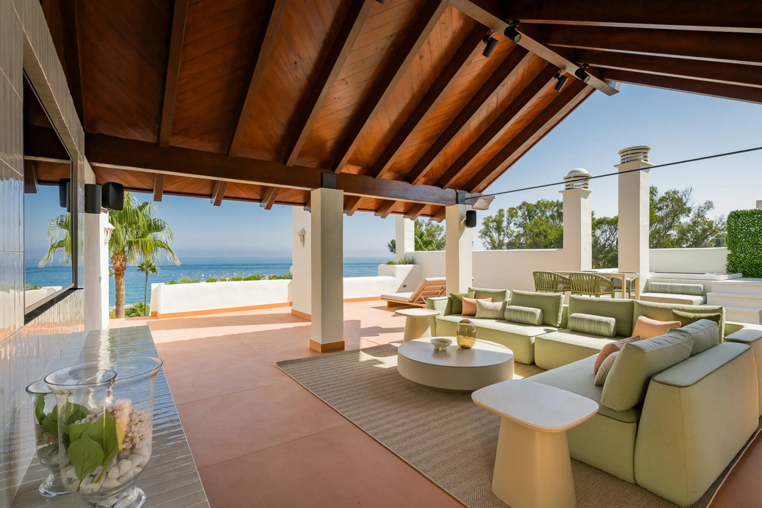 Stunning Beachfront Penthouse located on the New Golden Mile, Estepona