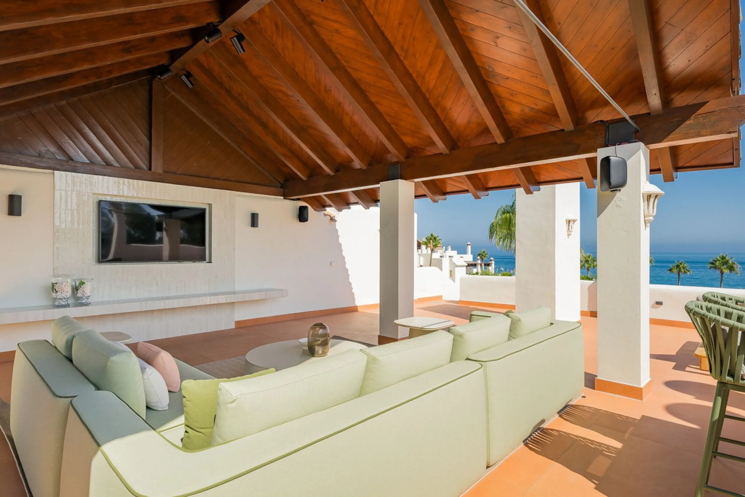 Stunning Beachfront Penthouse located on the New Golden Mile, Estepona