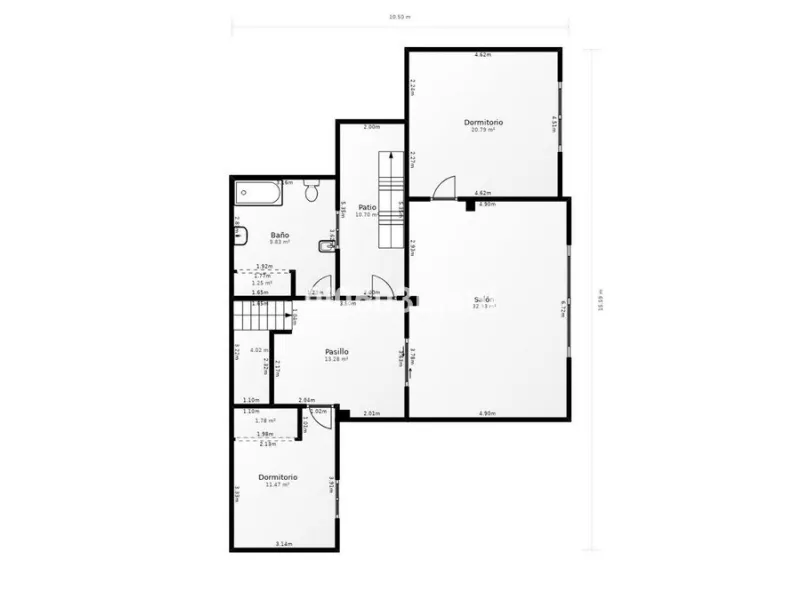 Discover this charming 180m2 house, according to the land registry, ideal for those seeking a customizable project.
