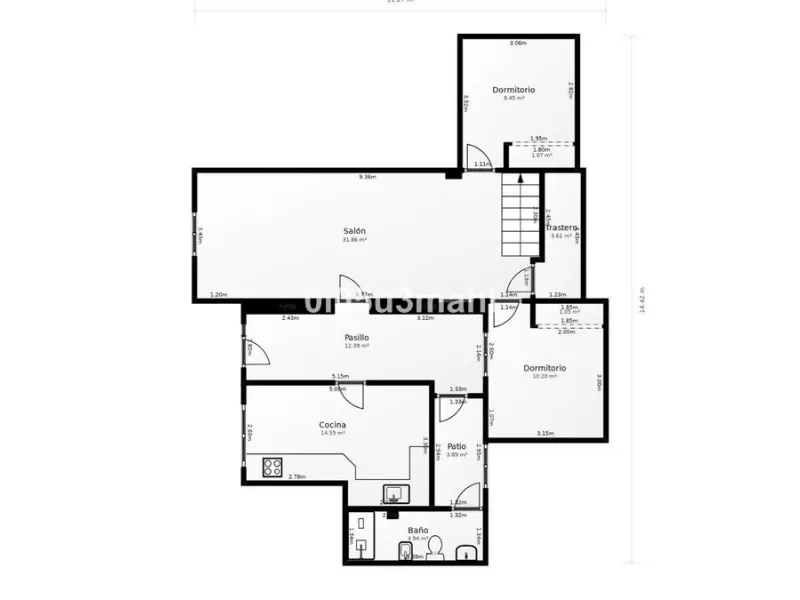 Discover this charming 180m2 house, according to the land registry, ideal for those seeking a customizable project.