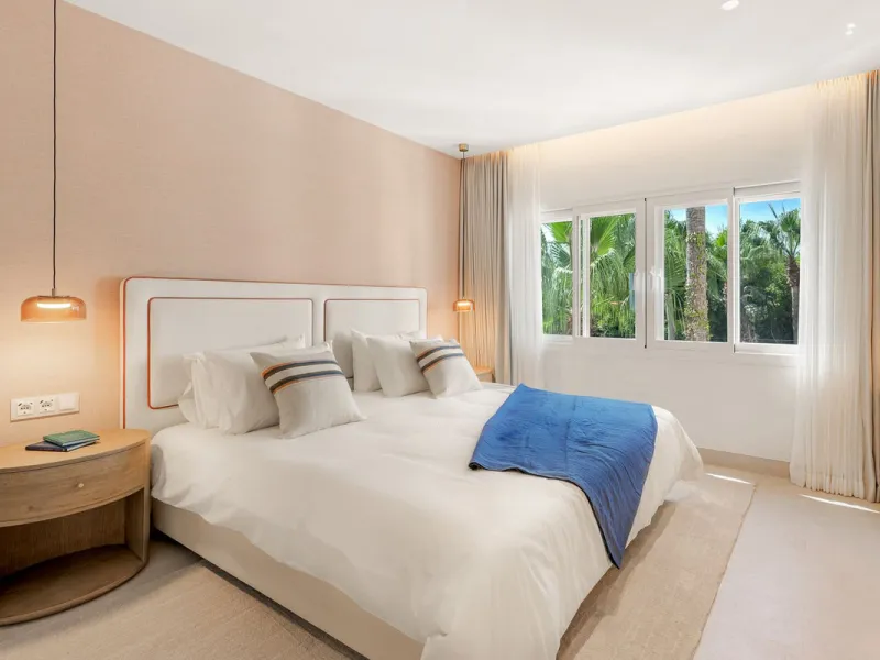 Stunning Beachfront Penthouse located on the New Golden Mile, Estepona