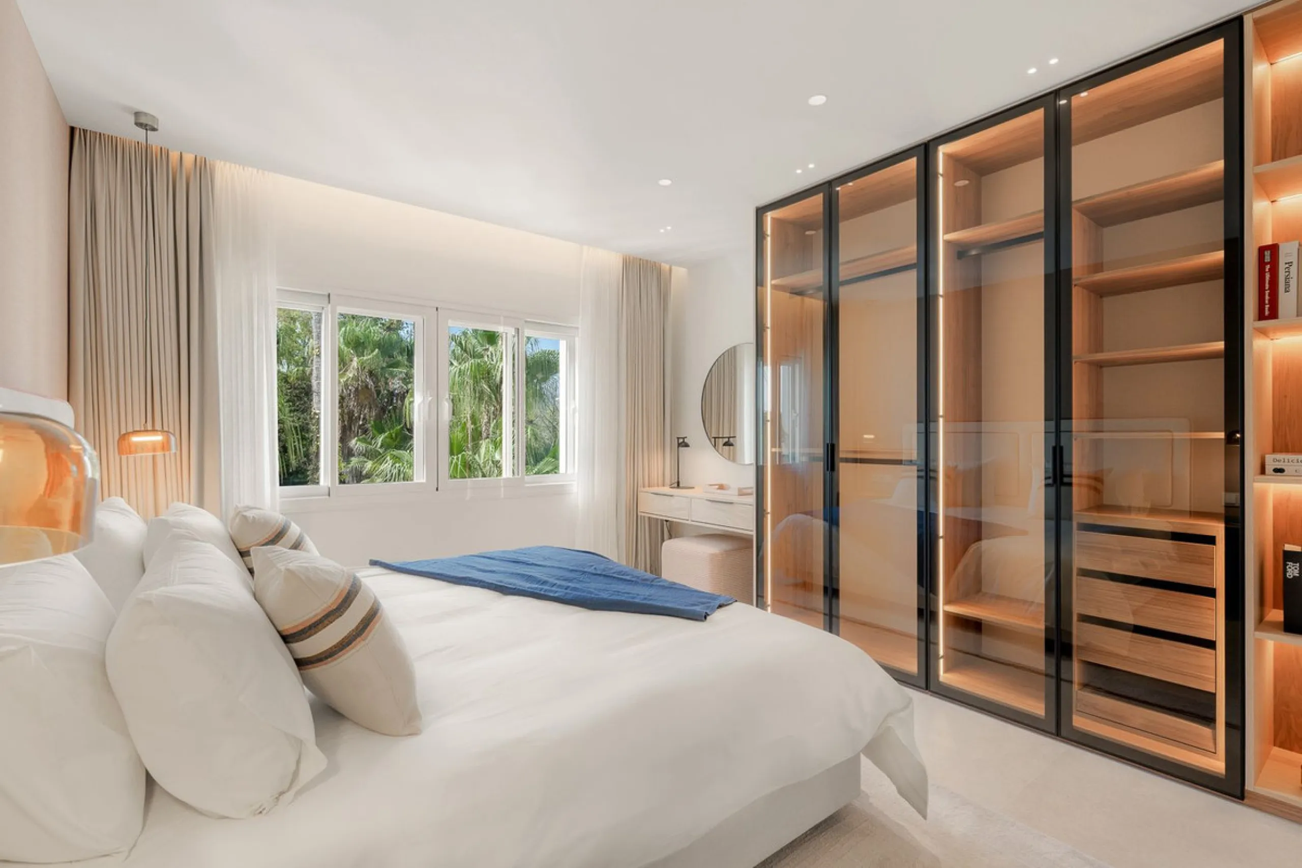 Stunning Beachfront Penthouse located on the New Golden Mile, Estepona