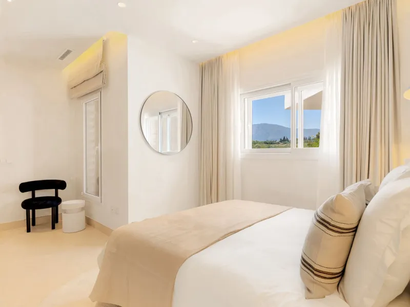 Stunning Beachfront Penthouse located on the New Golden Mile, Estepona
