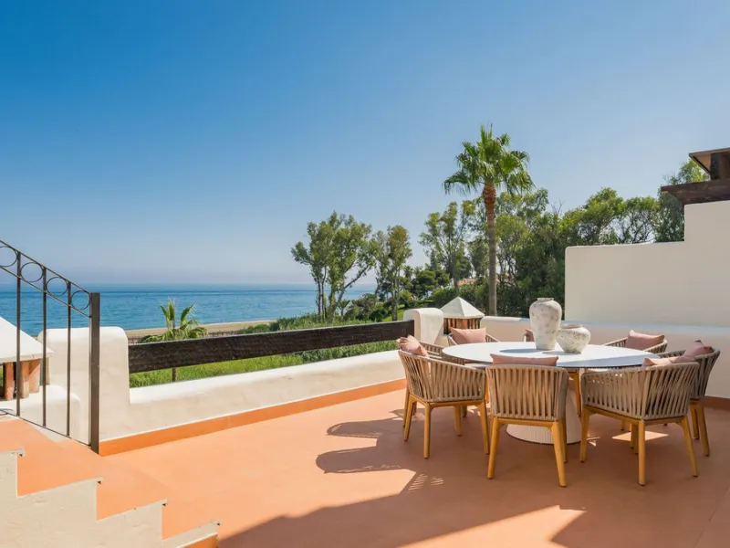 Stunning Beachfront Penthouse located on the New Golden Mile, Estepona
