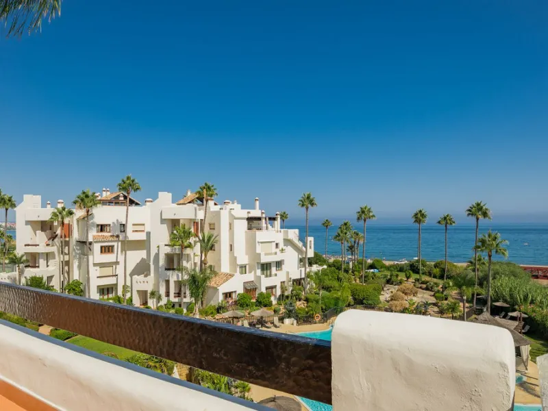 Stunning Beachfront Penthouse located on the New Golden Mile, Estepona