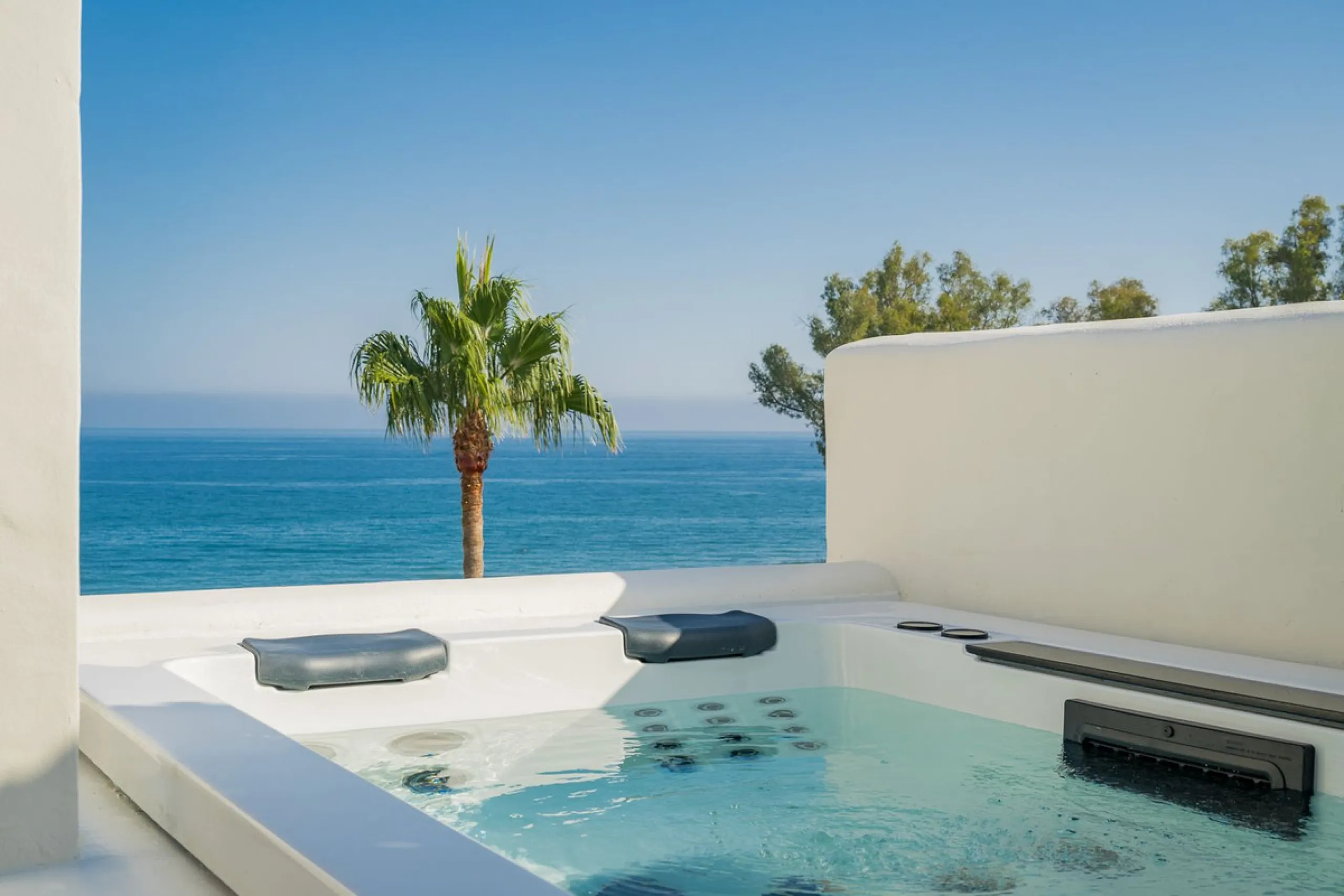 Stunning Beachfront Penthouse located on the New Golden Mile, Estepona
