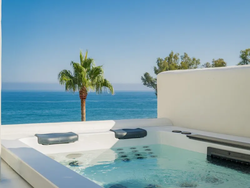 Stunning Beachfront Penthouse located on the New Golden Mile, Estepona